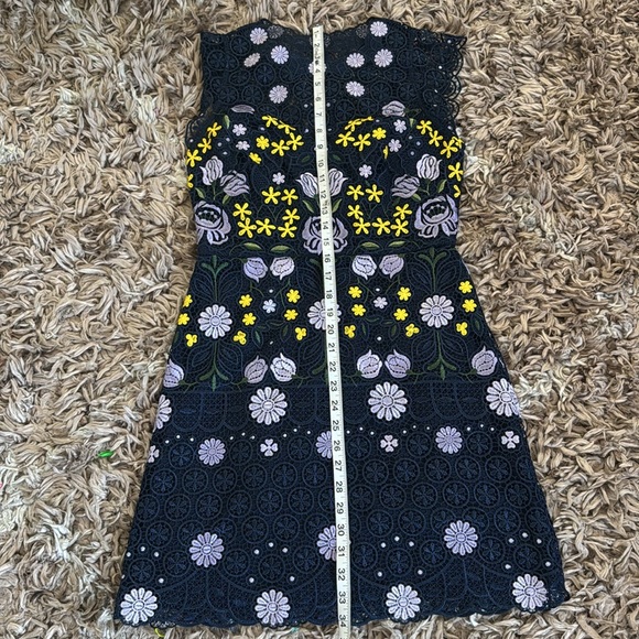 Karen Millen Embroidered Multicolored Laser Cut 3D Mesh Floral Mini Dress Size 6 - Picture 16 of 16